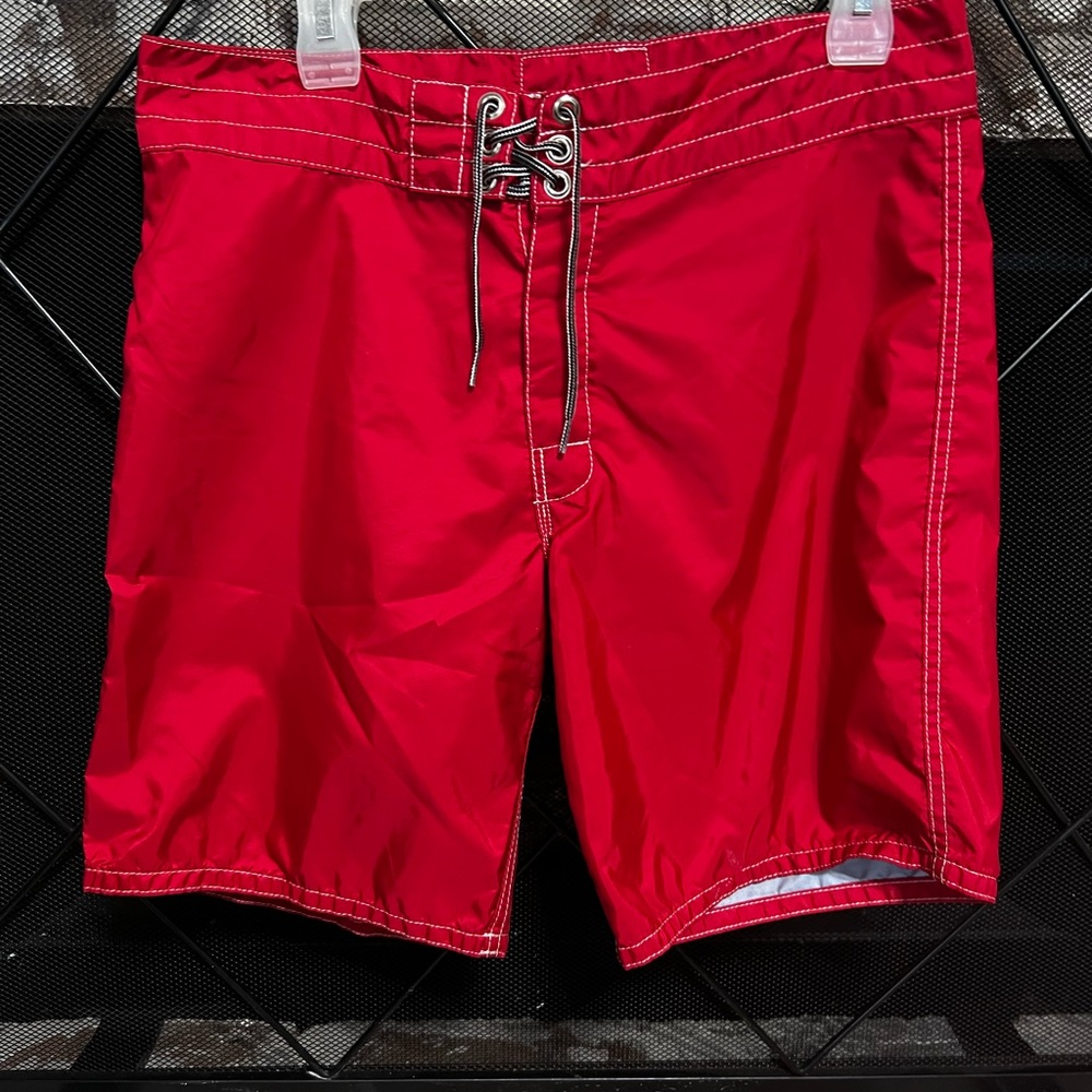 Birdwell Beach Britches men's size 32 - red in brand new condition